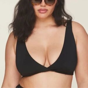 ANDIE The Belmar Top In Black